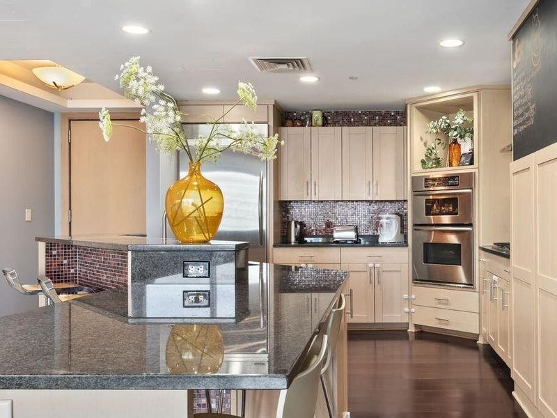 1 Miranova Place, Unit 1220, Columbus, OH 43215 Photo 5