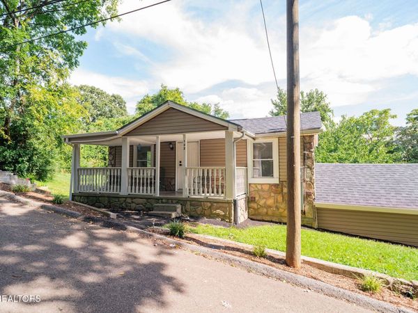 132 Watauga Ave, Knoxville, TN 37917