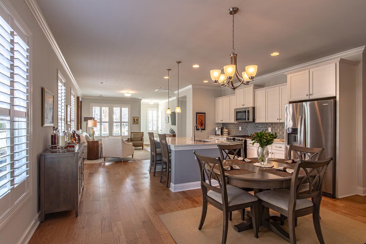 2674 Park West Boulevard Photo 9