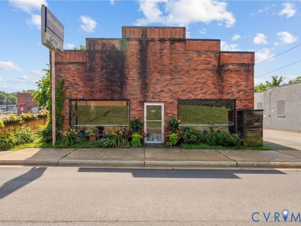 221 E Second Street , Farmville, VA 23901