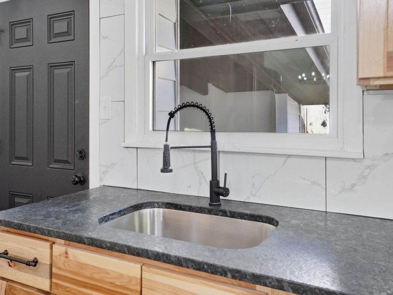 4701 Janis Drive, Columbus, OH 43227 Photo 16