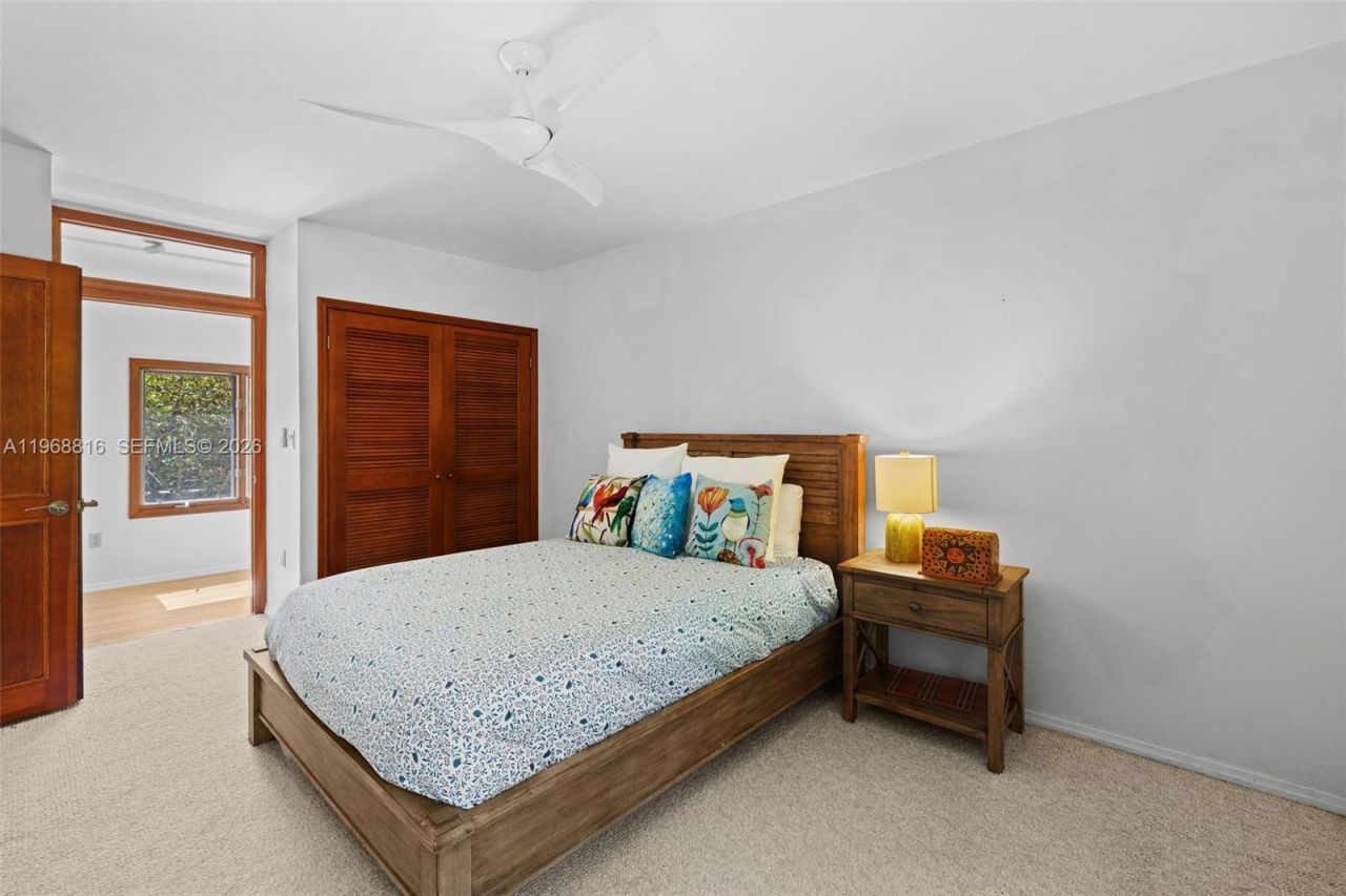 4140 Bonita Ave, Miami, FL 33133 Photo