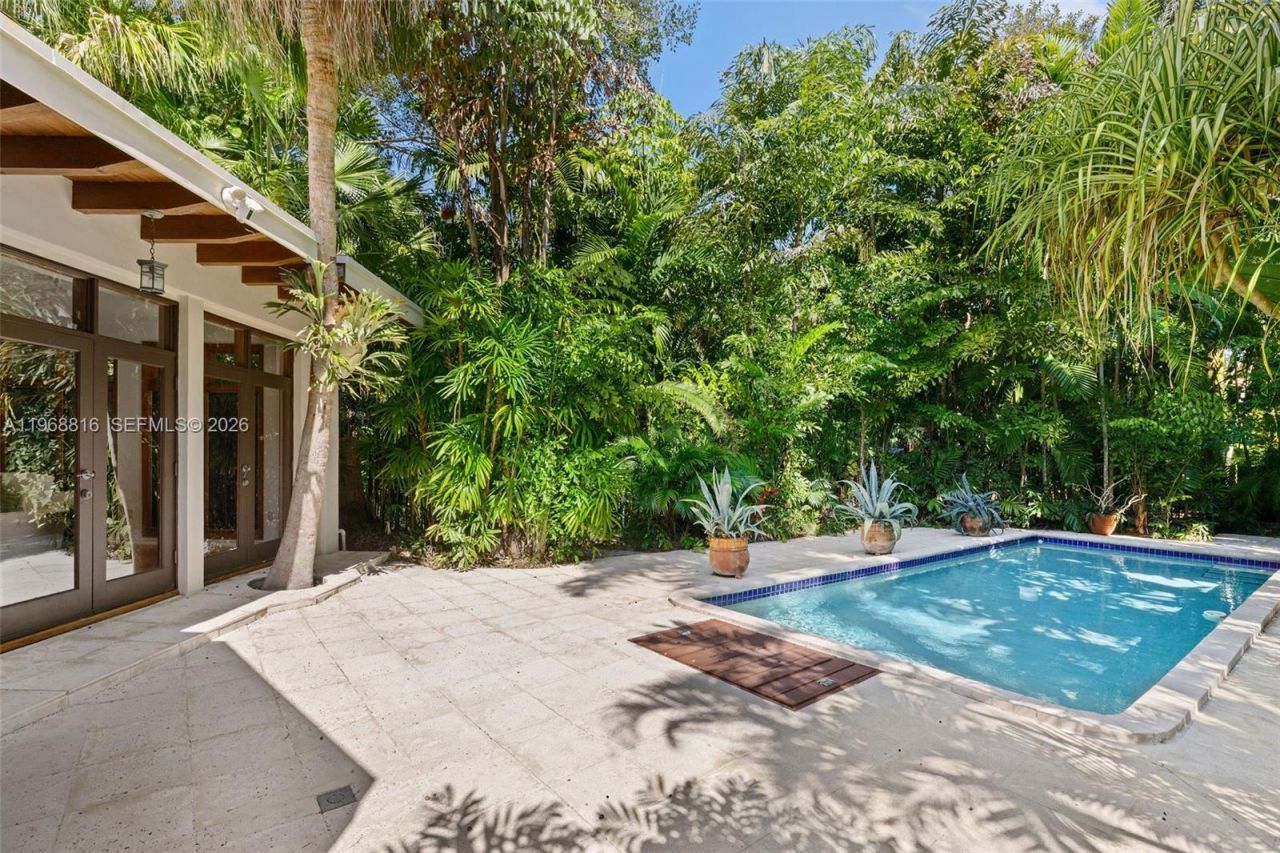 4140 Bonita Ave, Miami, FL 33133 Photo