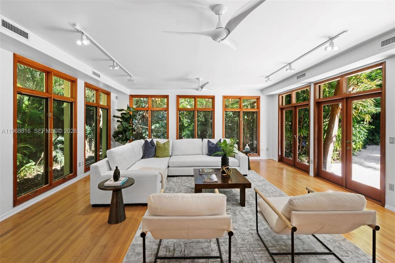 4140 Bonita Ave, Miami, FL 33133 Photo