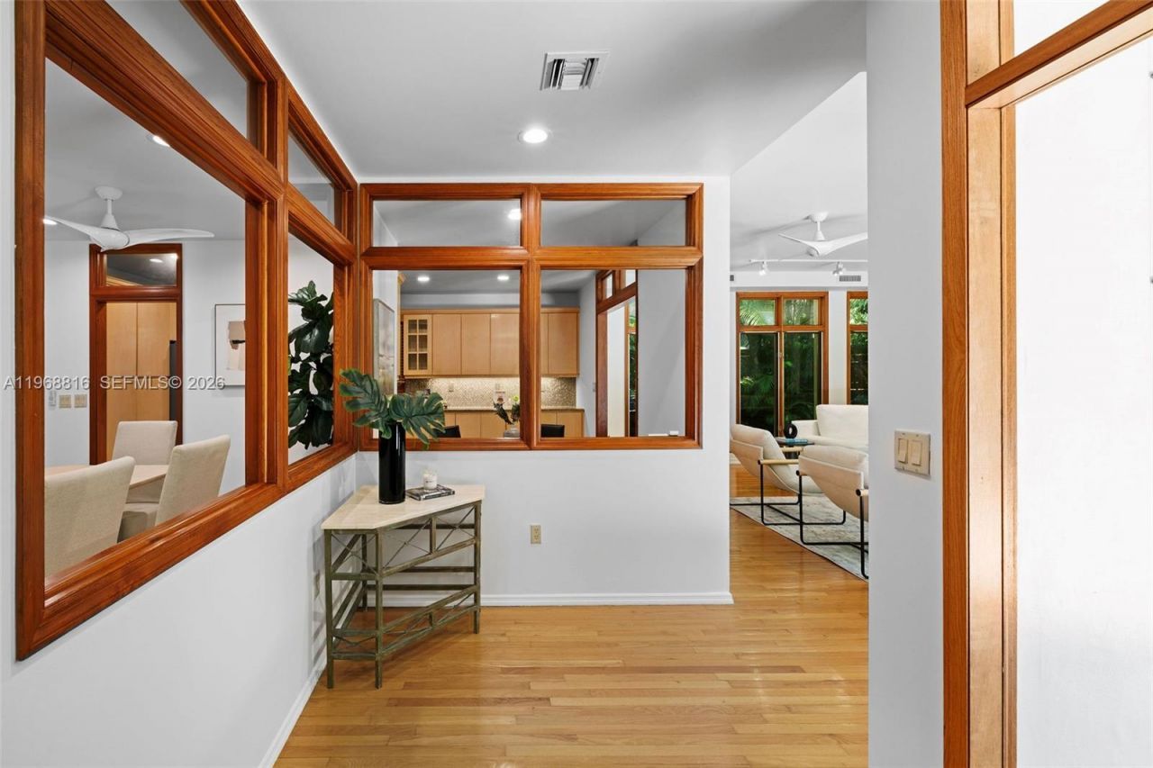 4140 Bonita Ave, Miami, FL 33133 Photo