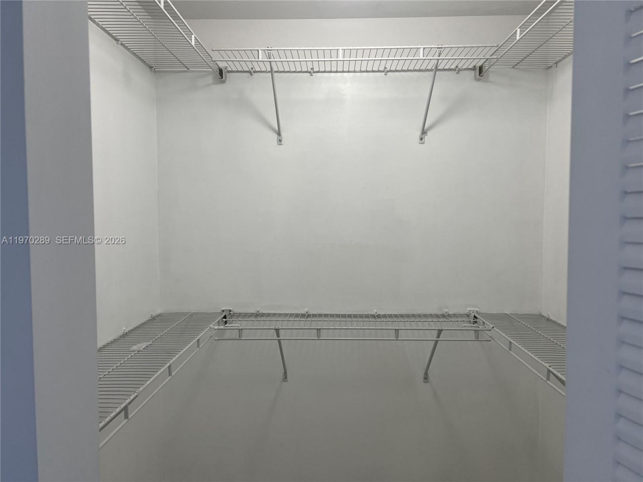 1 Glen Royal Pkwy, Unit 1112, Miami, FL 33125 Photo