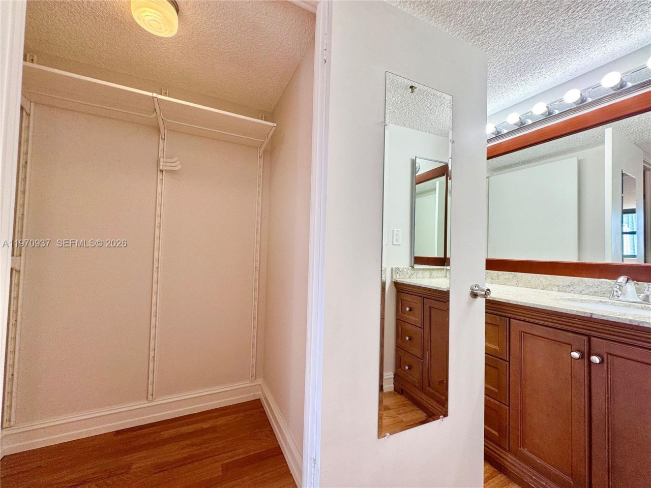 210 174th St, Unit 1205, Sunny Isles Beach, FL 33160 Photo