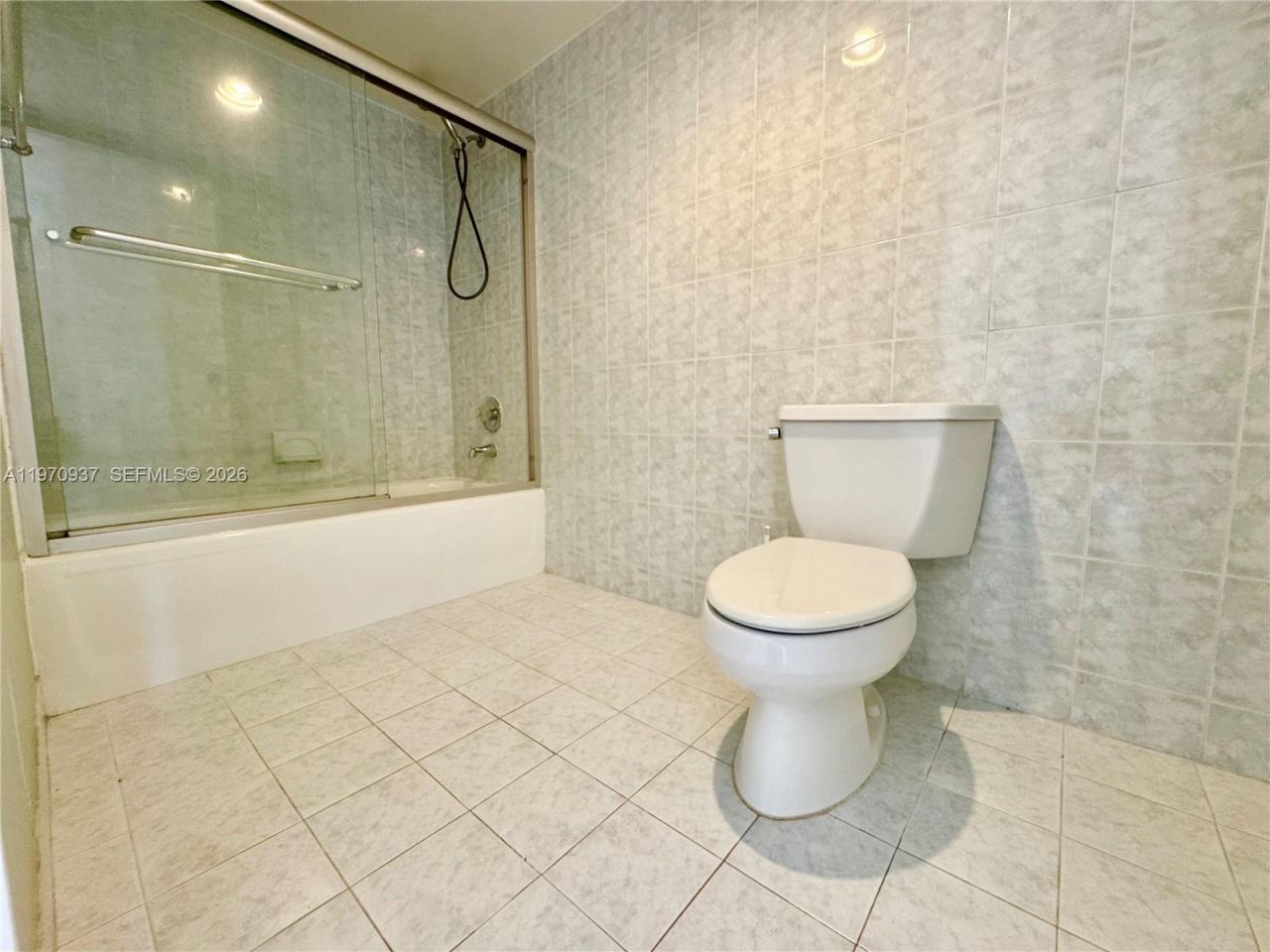 210 174th St, Unit 1205, Sunny Isles Beach, FL 33160 Photo
