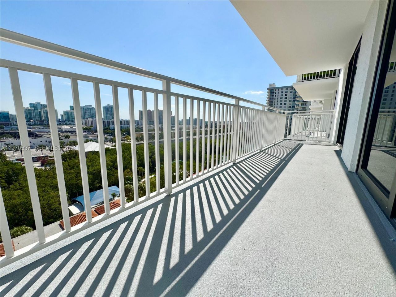 210 174th St, Unit 1205, Sunny Isles Beach, FL 33160 Photo