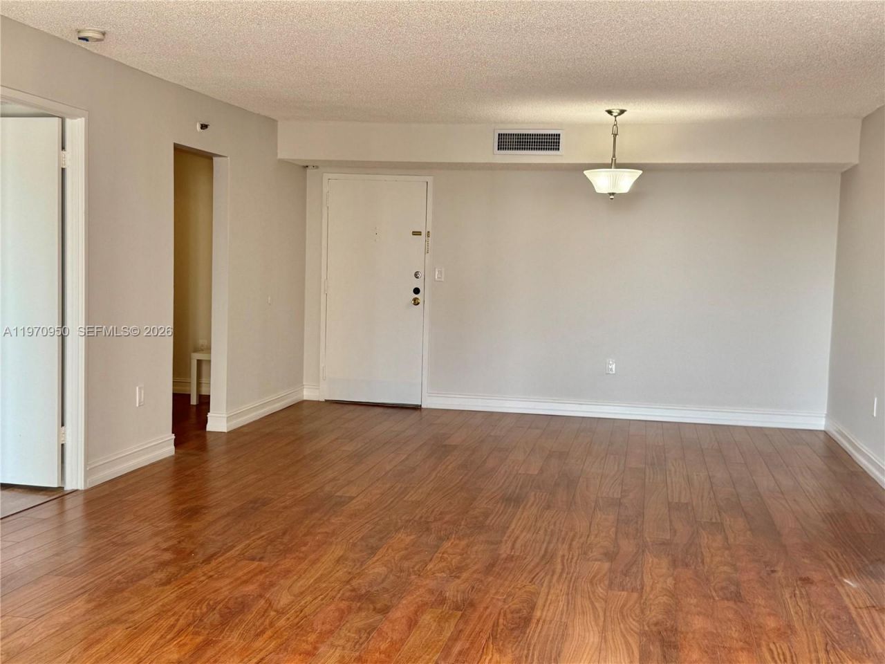 210 174th St, Unit 1205, Sunny Isles Beach, FL 33160 Photo