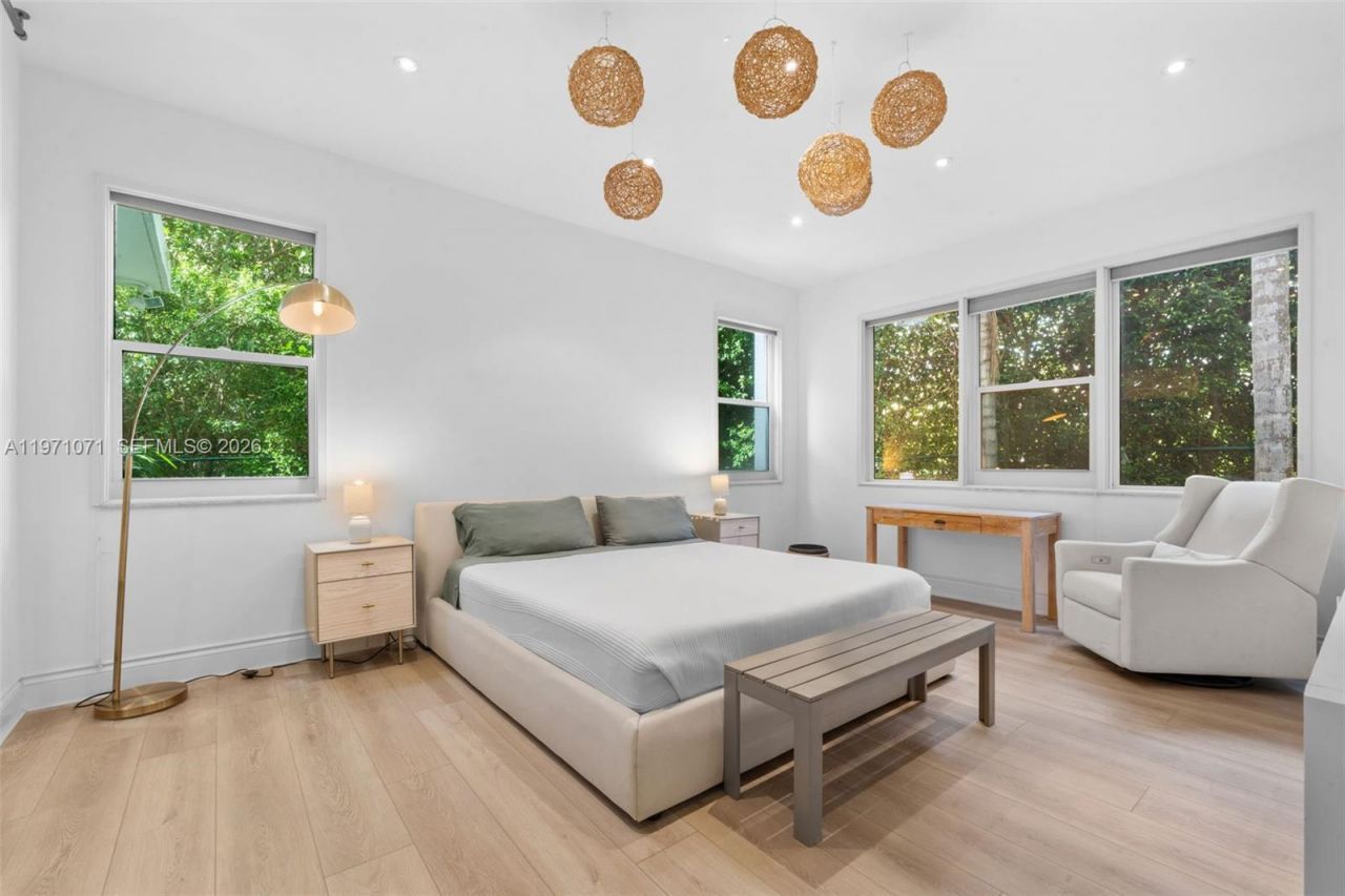 200 Ocean Lane Dr, Unit 108, Key Biscayne, FL 33149 Photo