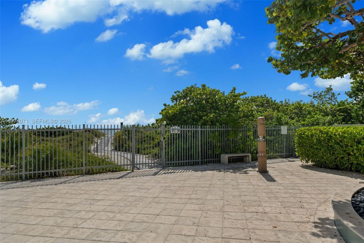 200 Ocean Lane Dr, Unit 108, Key Biscayne, FL 33149 Photo