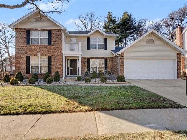 1635 Clayton Spur Court, Ellisville, MO 63011