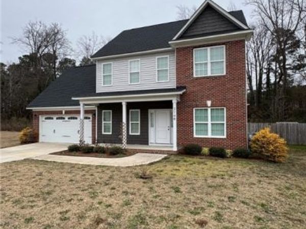 3740 Badin Lake Lane , Fayetteville, NC 28314