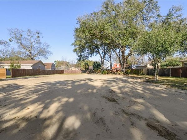 Lot 3 HOLLY Drive, Gretna, LA 70053