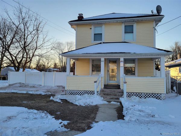 40 Belford Avenue , Bay Shore, NY 11706