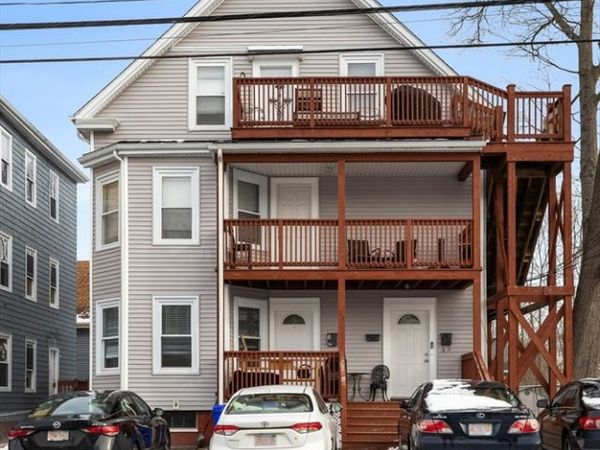 21 4th St, Attleboro, MA 02703