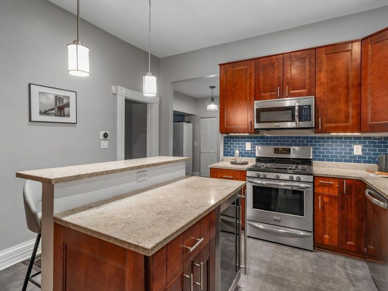 316 W 3rd Avenue, Columbus, OH 43201 Photo 16