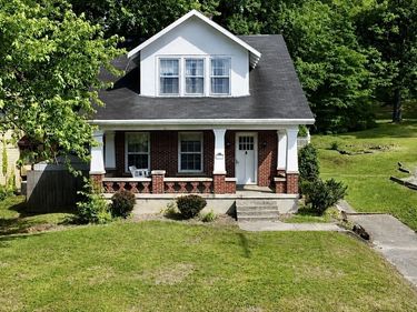 121 E 5th Street, Morehead, KY 40351