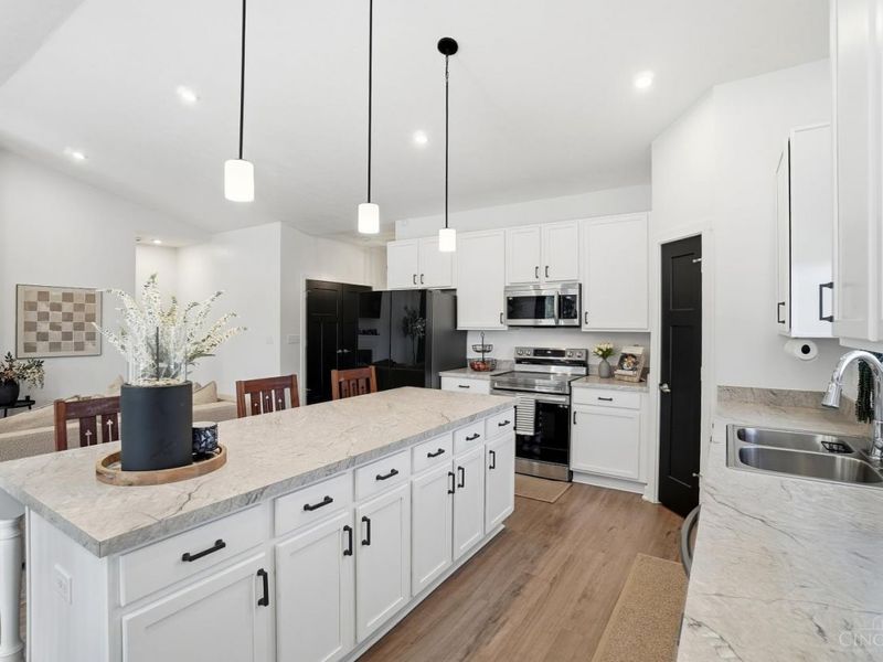 8545 Noelle Drive, Colerain Township, OH 45251 Photo 8