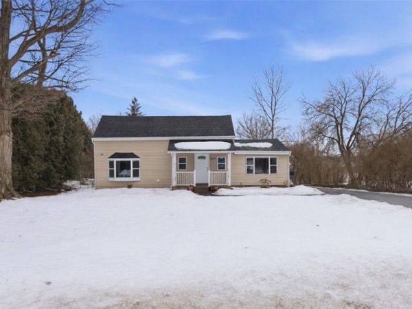 1647 Salt Road, Penfield, NY 14526