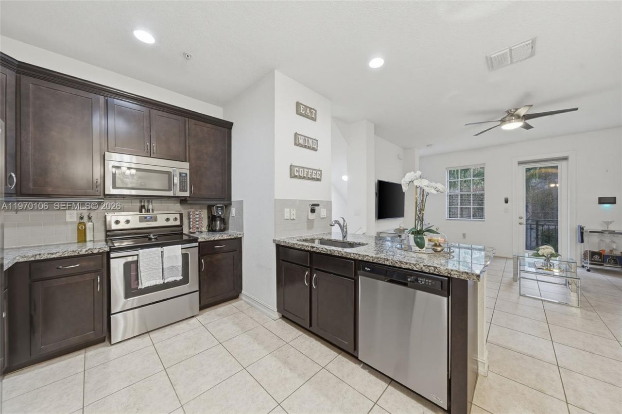 11349 SW 14th St, Pembroke Pines, FL 33025 Photo