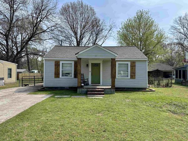 20 LAGRANGE ST, Moscow, TN 38057