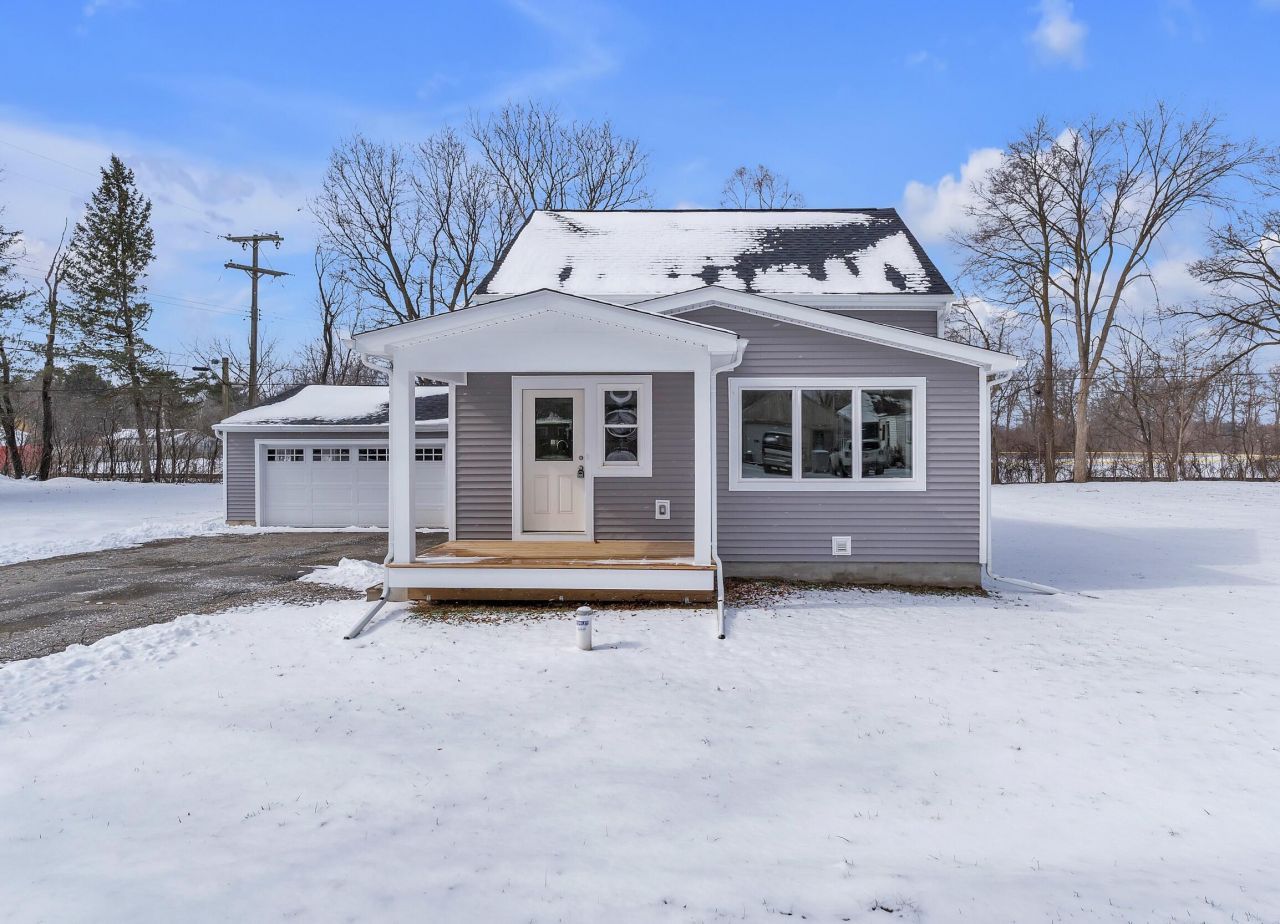 9045 Hillcrest Drive, Whitmore Lake, MI 48189 Main Photo