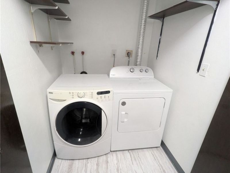 16415 Heather Lane, Unit 103, Middleburg Heights, OH 44130 Photo 13