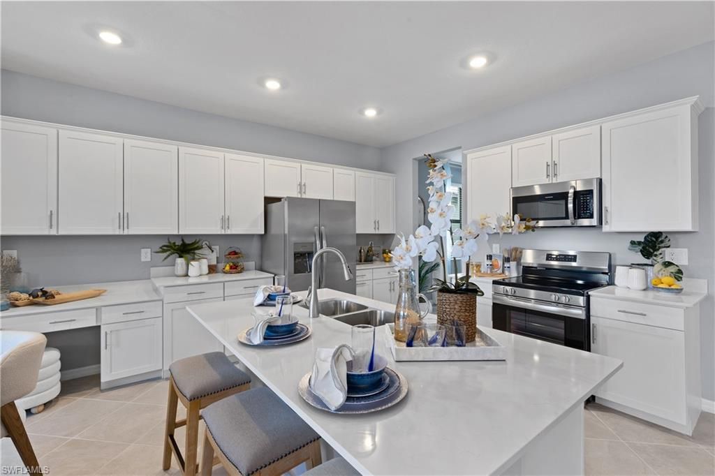 3885 Passion Vine Dr , Alva, FL 33920 Photo