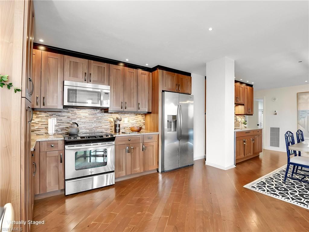 11030 Gulf Shore Dr, Unit 202, Naples, FL 34108 Photo