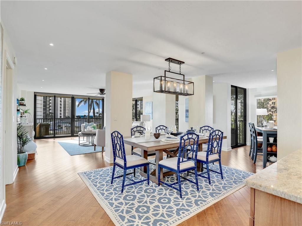 11030 Gulf Shore Dr, Unit 202, Naples, FL 34108 Photo