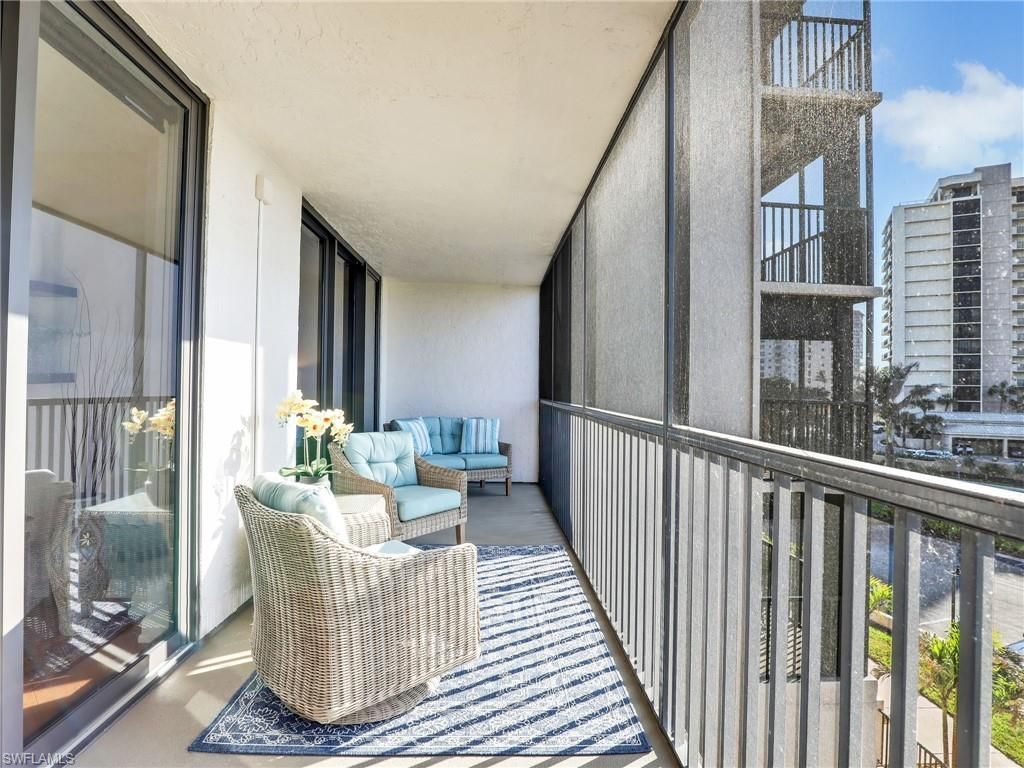 11030 Gulf Shore Dr, Unit 202, Naples, FL 34108 Photo