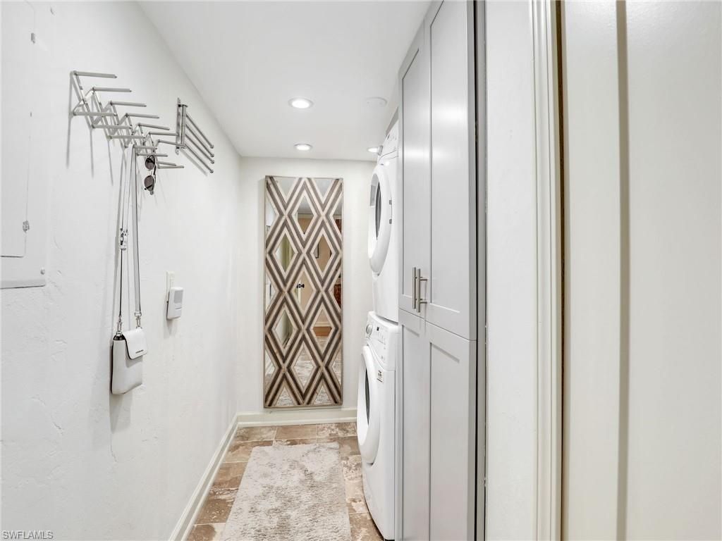 11030 Gulf Shore Dr, Unit 202, Naples, FL 34108 Photo
