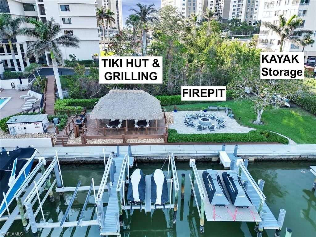 11030 Gulf Shore Dr, Unit 202, Naples, FL 34108 Photo
