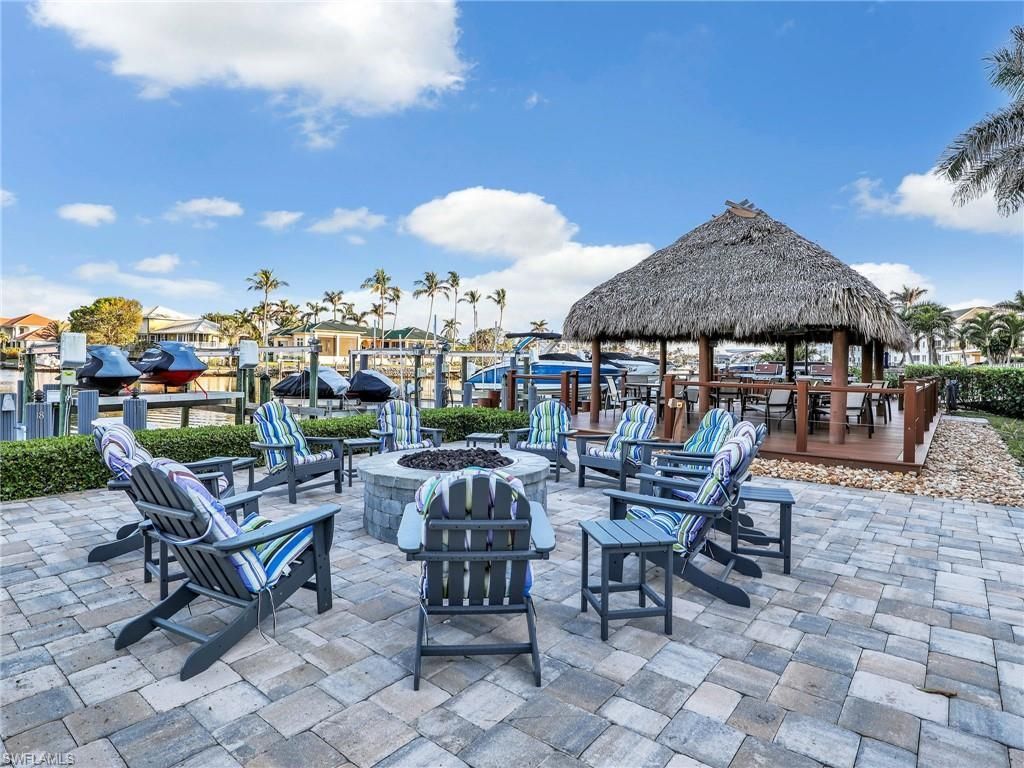 11030 Gulf Shore Dr, Unit 202, Naples, FL 34108 Photo