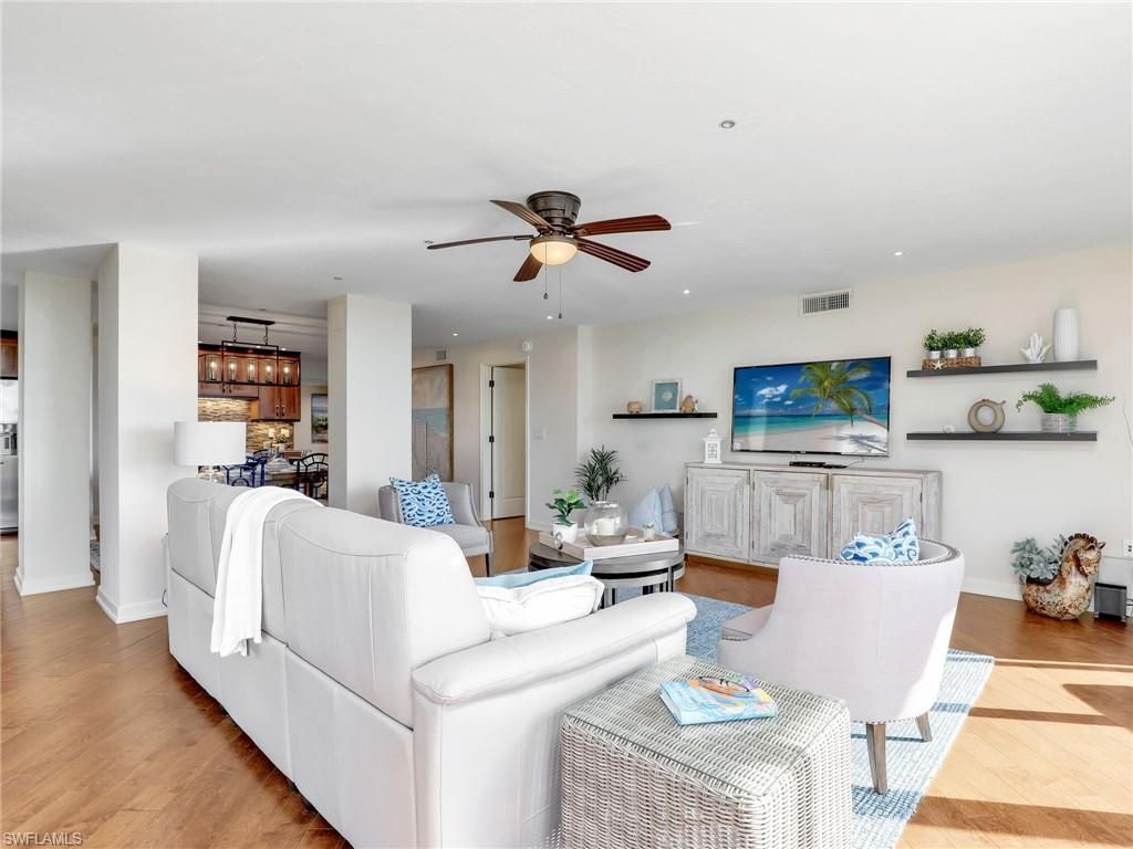 11030 Gulf Shore Dr, Unit 202, Naples, FL 34108 Photo