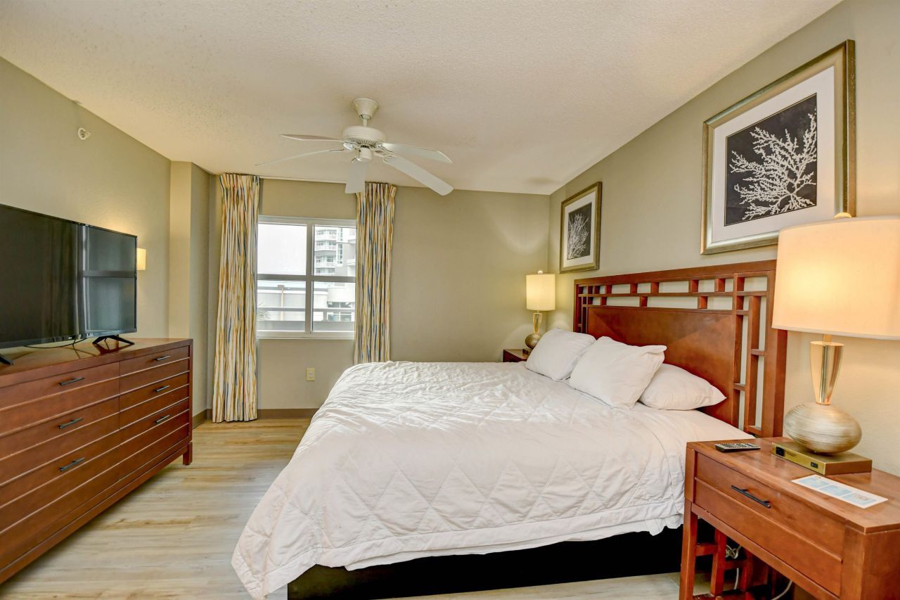 5200 N Ocean Blvd.  Photo 15