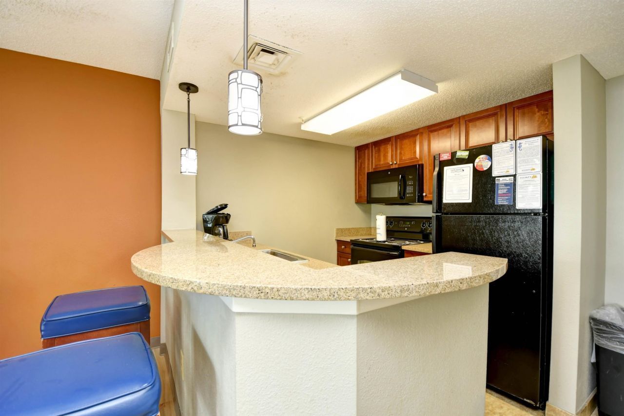 5200 N Ocean Blvd.  Photo 8