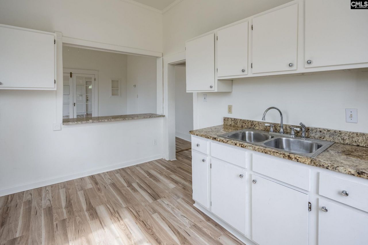 205 Drayton Street Photo 14