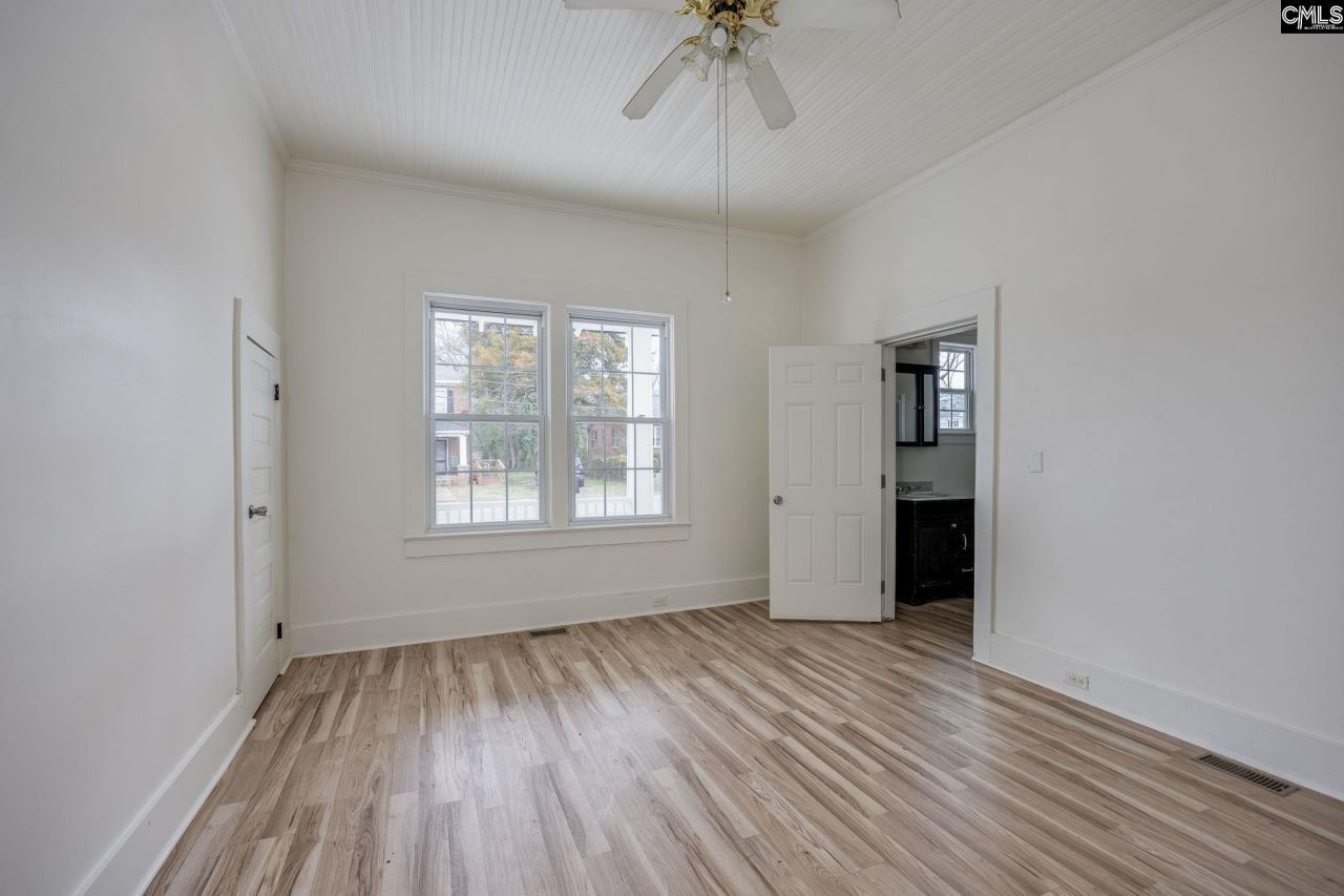 205 Drayton Street Photo 18