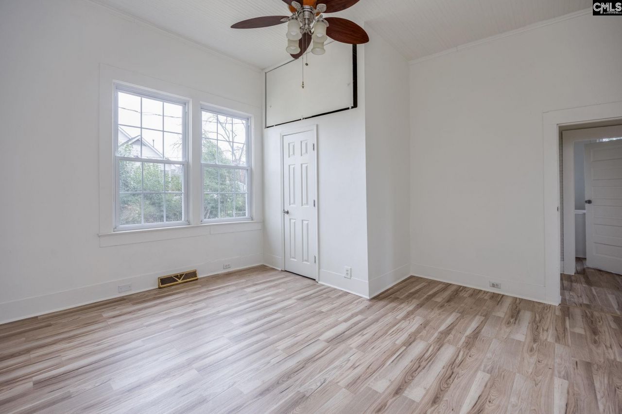 205 Drayton Street Photo 23