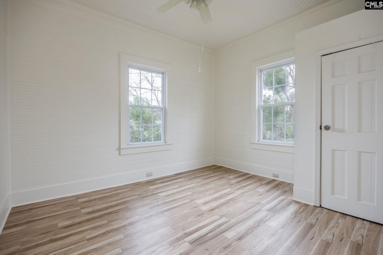 205 Drayton Street Photo 29