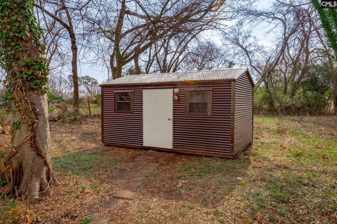 205 Drayton Street Photo 34