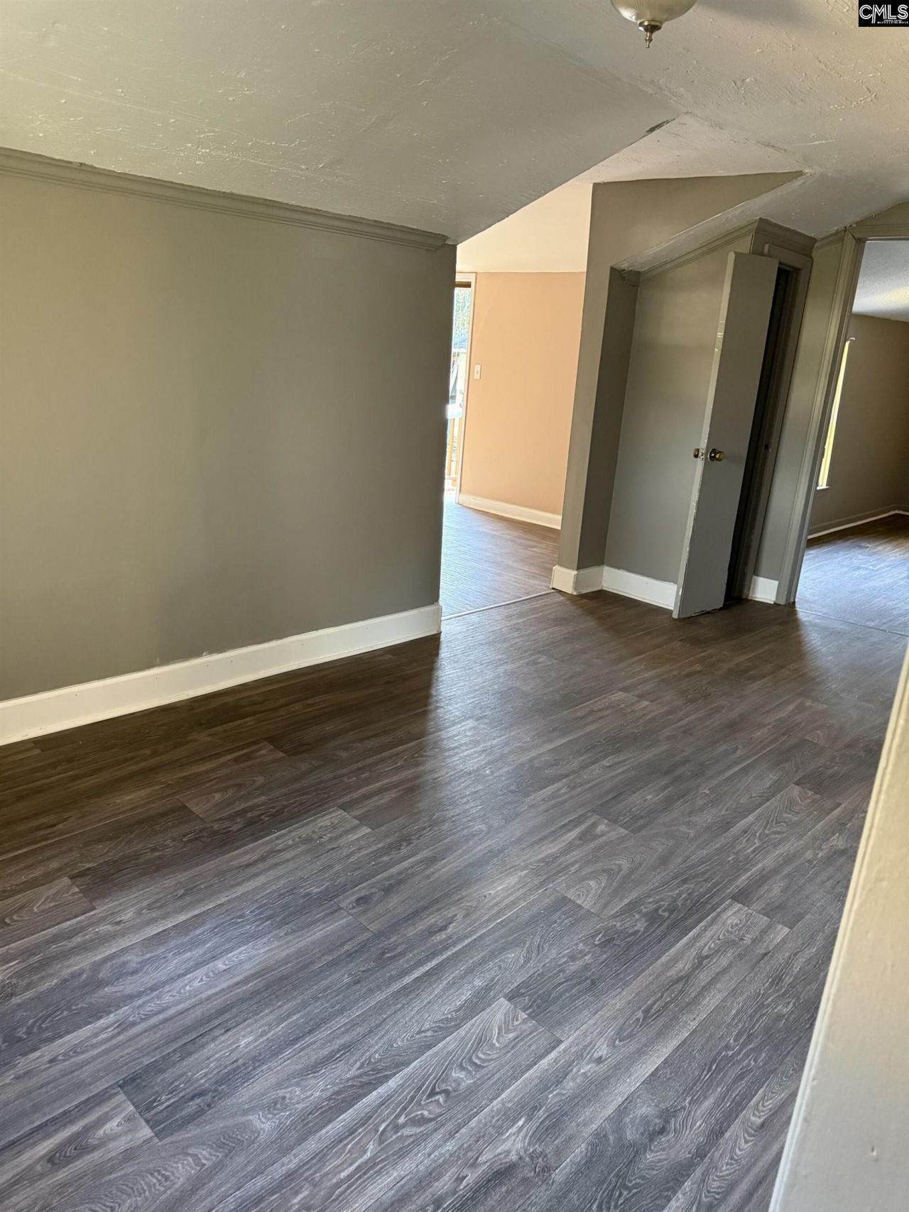 522 James Street Photo 7