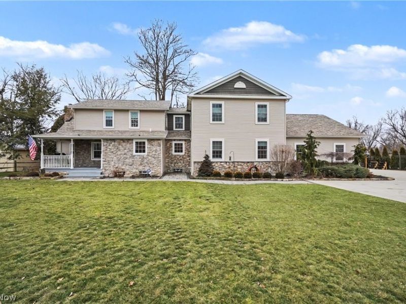 16870 Headland Avenue, Lake Milton, OH 44429 Photo 2