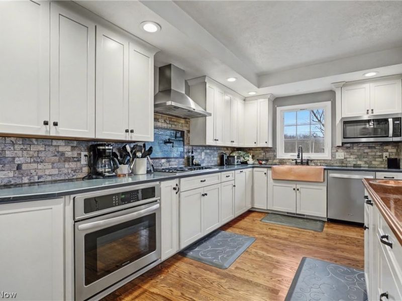 16870 Headland Avenue, Lake Milton, OH 44429 Photo 6