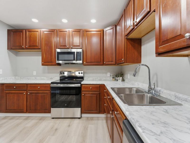 172 S Williams Street , Newark, OH 43055 Photo 13