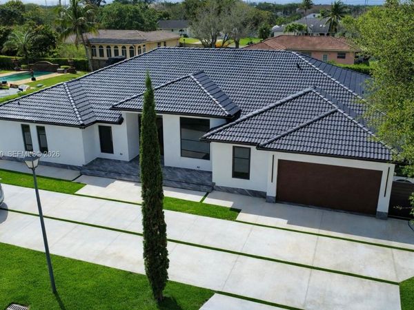 19880 SW 134th Ave , Miami, FL 33177