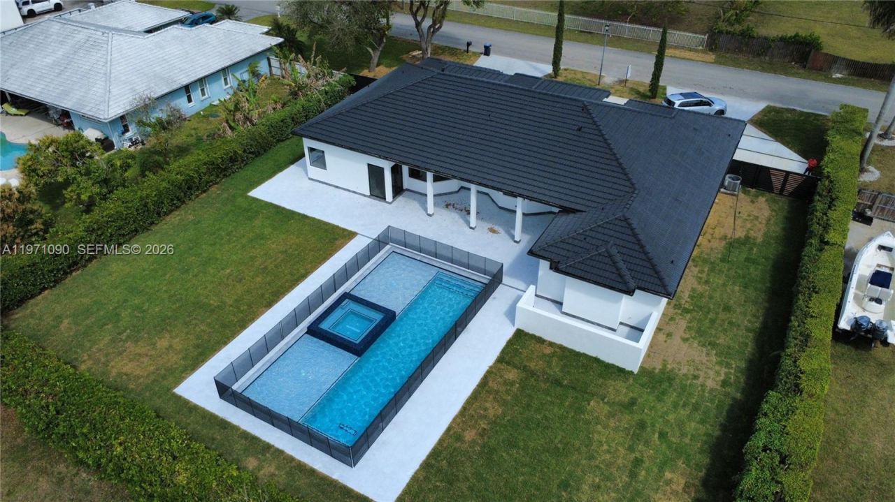 19880 SW 134th Ave, Miami, FL 33177 Photo